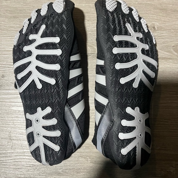 Unisex Black and Gray Grounding Sneakers - Picture 1 of 9
